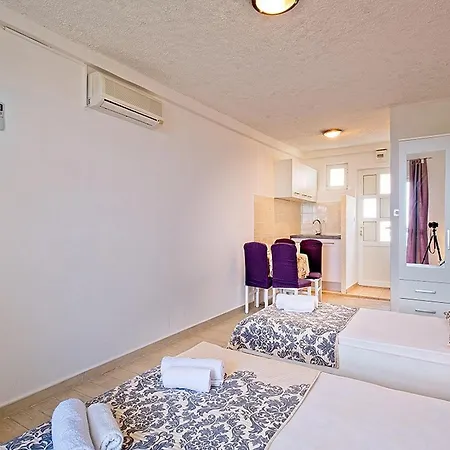 Grljevic Affittacamere 3*
